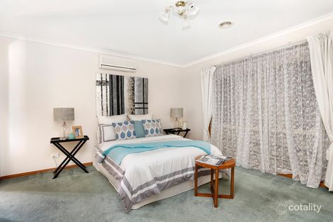 Property photo of 18 Balaka Court Delahey VIC 3037