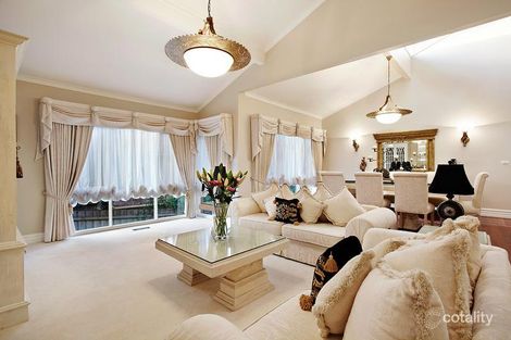 Property photo of 1 St James Court Doncaster East VIC 3109