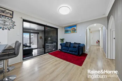 Property photo of 43 Crispsparkle Drive Ambarvale NSW 2560