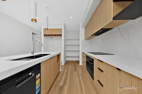 Property photo of 25 Gambusia Road Werribee VIC 3030