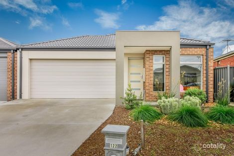 Property photo of 122 Westmeadows Lane Truganina VIC 3029