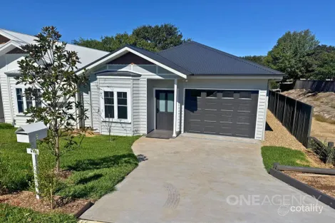 4 Crestwood Dr, Goulburn, NSW 2580