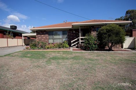 Property photo of 10 Graemar Court Kangaroo Flat VIC 3555