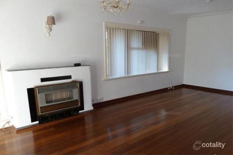 Property photo of 8 Hope Road Ardross WA 6153