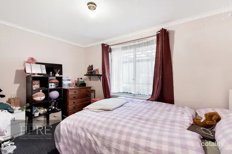 Property photo of 19 Dempster Court Greenwith SA 5125