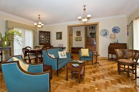Property photo of 35 Cheviot Road Mount Waverley VIC 3149