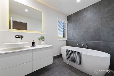Property photo of 1/1 Frank Street Box Hill South VIC 3128