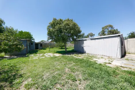 Property photo of 3 Oak Avenue Doveton VIC 3177