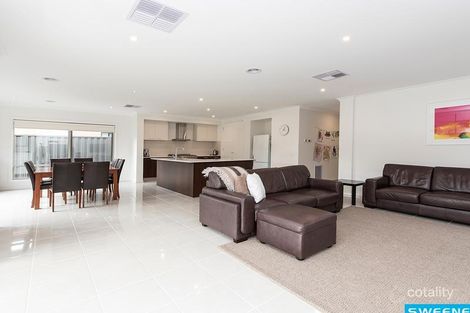 Property photo of 27 Aria Boulevard Plumpton VIC 3335