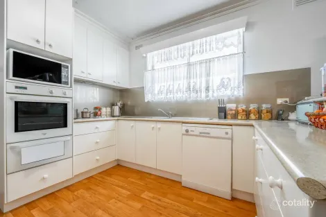 Property photo of 26 Flinders Court Portland VIC 3305