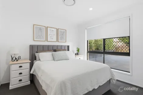 Property photo of 5 Roper Place Kallangur QLD 4503