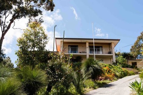 14 Lascelles Pde, Gooseberry Hill, WA 6076