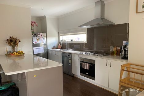 Property photo of 38 Rosette Parade Mickleham VIC 3064