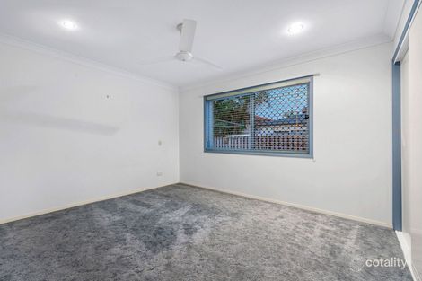 Property photo of 16 Cambridge Place Wishart QLD 4122