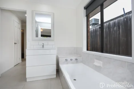 1/13 Narebar Ct, Kurunjang, VIC 3337