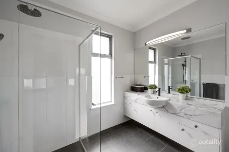 Property photo of 2 Eyre Lane Lightsview SA 5085