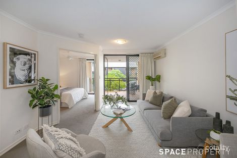 Property photo of 24/2 St Pauls Terrace Spring Hill QLD 4000