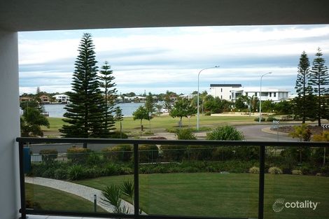 Property photo of 25/4 Grand Parade Parrearra QLD 4575