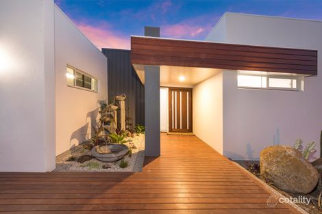 Property photo of 10 Deering Place Innes Park QLD 4670