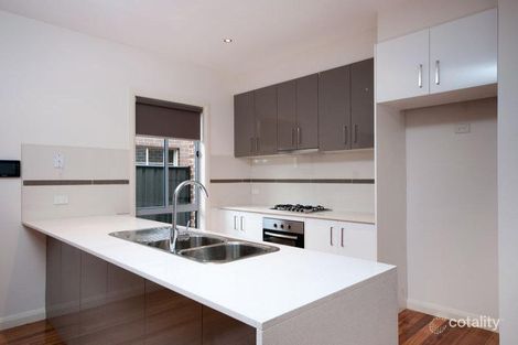 Property photo of 13 Pinnacle Drive Craigieburn VIC 3064