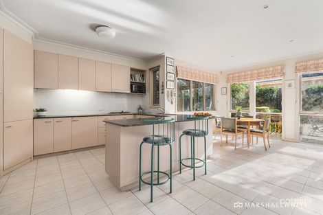 Property photo of 2/272 Orrong Road Caulfield North VIC 3161