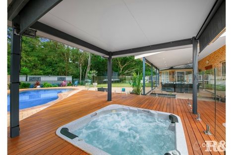 Property photo of 4 McKellar Close Point Clare NSW 2250