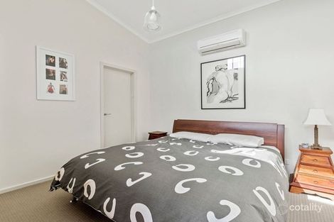 Property photo of 2/10 Strickland Road East Bendigo VIC 3550