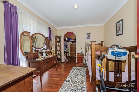 Property photo of 15 Moir Place Midvale WA 6056