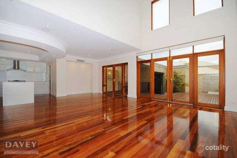Property photo of 8 Quayside Mews Hillarys WA 6025