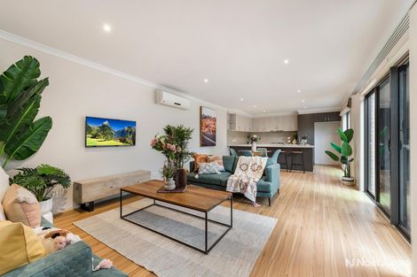 Property photo of 8 Goble Way Croydon VIC 3136