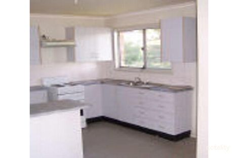 Property photo of 11 Middle Point Road Bolton Point NSW 2283