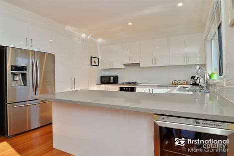 Property photo of 5 Caladenia Close Healesville VIC 3777