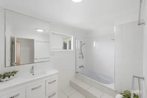 Property photo of 3 Lowana Court Calliope QLD 4680