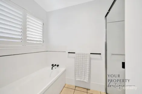 Property photo of 25 Oceanview Street Bargara QLD 4670