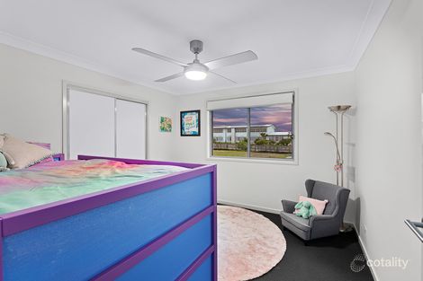 Property photo of 5 Greenview Avenue South Ripley QLD 4306