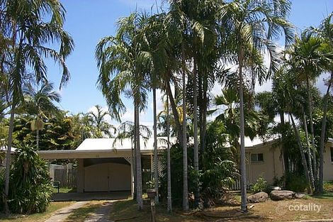 15 Tamarind St, Holloways Beach, QLD 4878