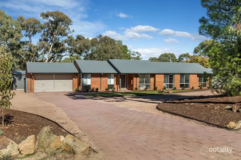 11 Pioneer Dr, Maiden Gully, VIC 3551