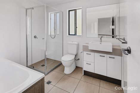 Property photo of 1/18 Tian Crescent Upper Coomera QLD 4209
