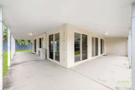 Property photo of 4 Gardenia Crescent Kin Kora QLD 4680