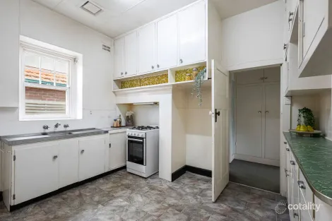 Property photo of 170 Atherton Road Oakleigh VIC 3166