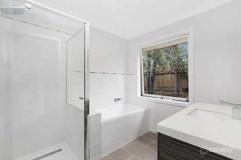 Property photo of 5 Conway Court Cranbourne VIC 3977