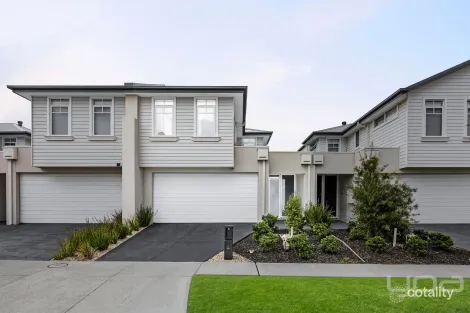 6 Fairmont Cres, Fraser Rise, VIC 3336