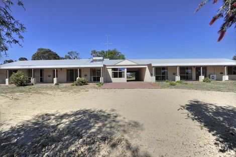 57 Sunshine Pl, Nambeelup, WA 6207