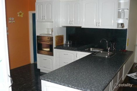 Property photo of 16 Braeside Road Bundamba QLD 4304