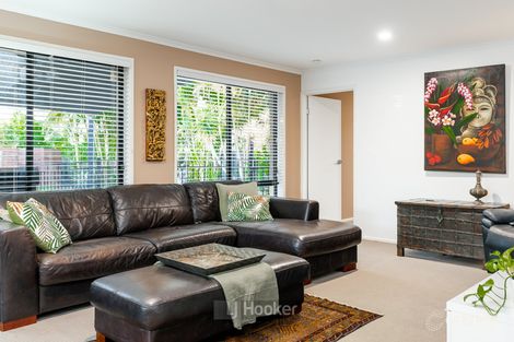 Property photo of 33 Danbulla Crescent Forest Lake QLD 4078