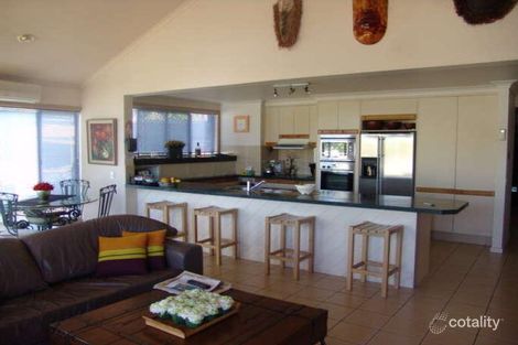 Property photo of 4 Arrowsmith Court Paradise Point QLD 4216