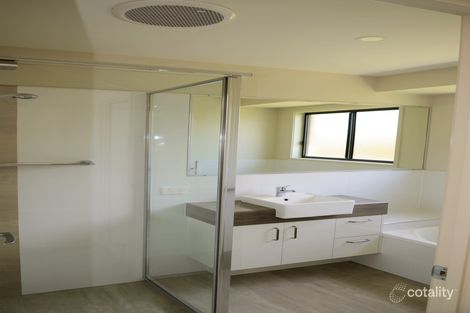 Property photo of 18 Hudson Drive Urraween QLD 4655