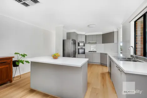 Property photo of 9 Lavery Place Attwood VIC 3049