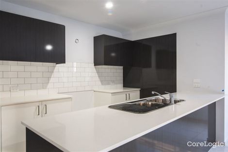 Property photo of 104 Park Orchard Drive Pakenham VIC 3810