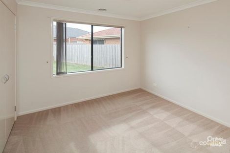 Property photo of 17 Camelia Way Pakenham VIC 3810